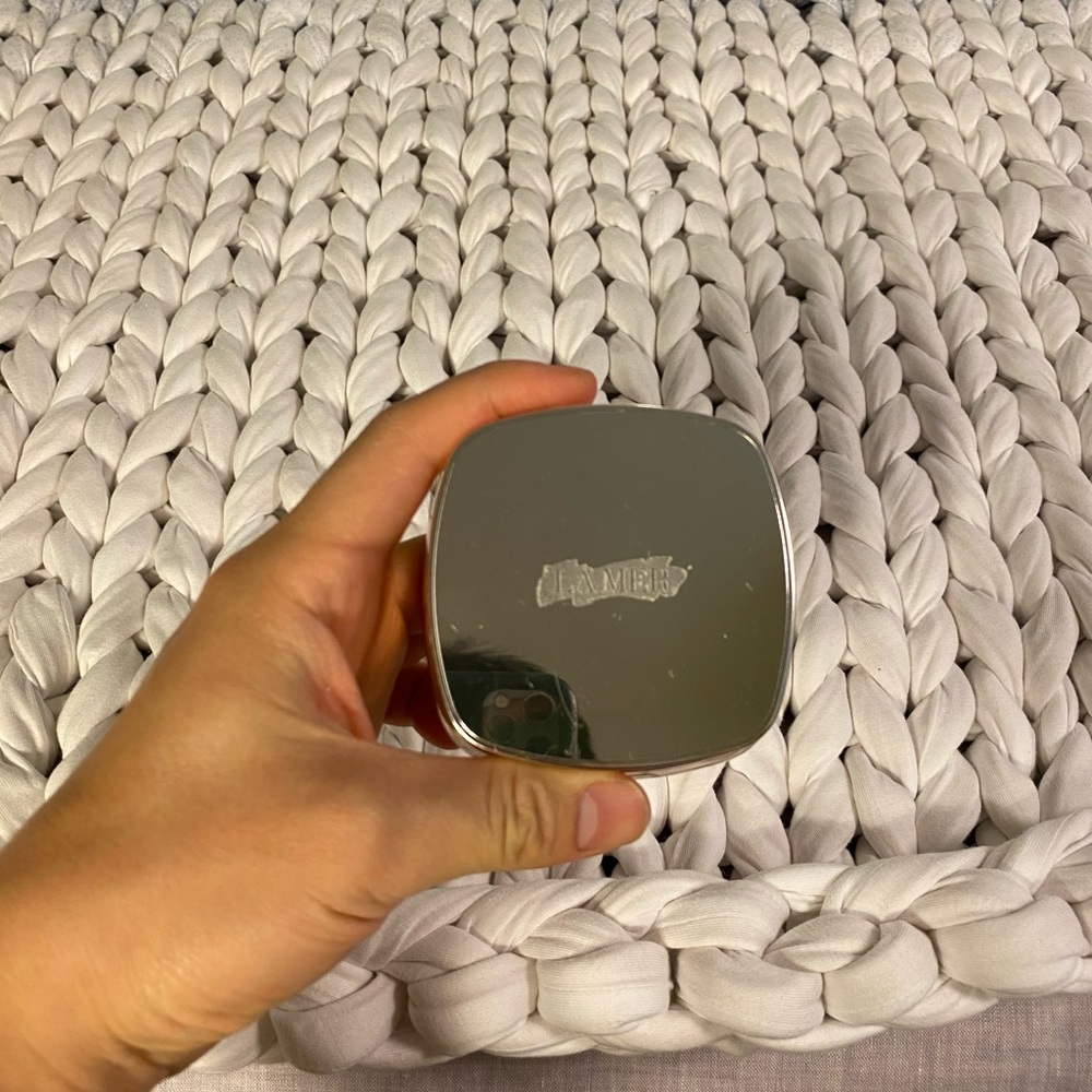 La mer air cushion foundation with spf 20